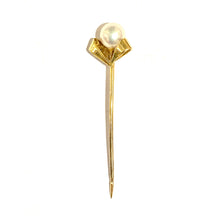 18ct Yellow Gold Diamond and Cultured Pearl Tie Pin