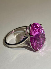 9ct White Gold 10ct Pink Topaz Ring