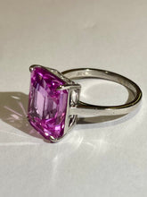 9ct White Gold with 5ct Pink Topaz Ring