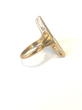 9ct Gold Mother of Pearl and Diamond Ring