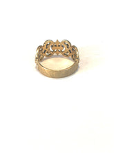 9ct Gold Swirl Detail Ring