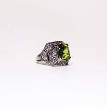 9ct White Gold 3.65ctw Peridot and Diamond Ring