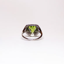 9ct White Gold 3.95ctw Peridot and Diamond Ring