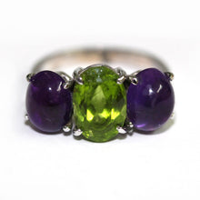 9ct White Gold Peridot and Oval Cabochon Amethyst Ring