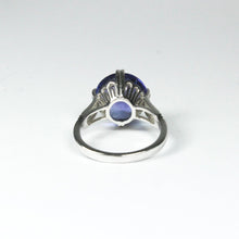 18ct White Gold 7.91ct Tanzanite Dress Ring
