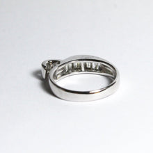 18ct White Gold Baguette Diamond Band