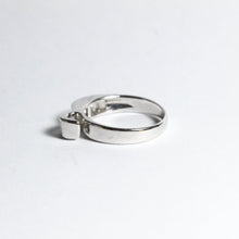 18ct White Gold Baguette Diamond Band