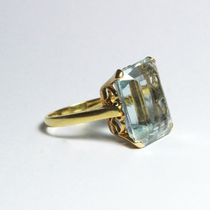 Antique Yellow Gold Aquamarine Ring – Tresors Sydney