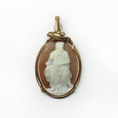 Vintage 9ct Yellow Gold Conch Shell Zeus Cameo Pendant