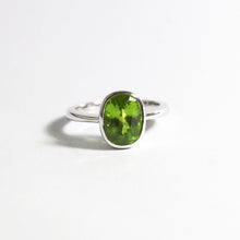 9ct White Gold 3.58ct Peridot Ring
