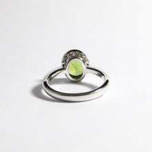 9ct White Gold 2.95ct Peridot Ring