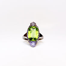 9ct White Gold Peridot and Diamond Ring