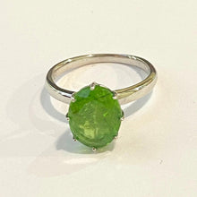 9ct White Gold 5ct Peridot