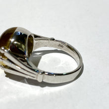 18ct White Gold 9.75ct Cabochon Yellow Beryl Dress Ring