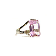 18ct White Gold Kunzite Ring