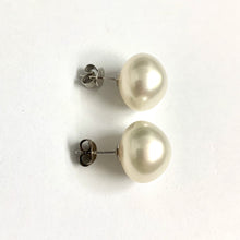 18ct White Gold Pink Cultured Pearl Button Stud Earrings