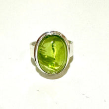 5.67g Sterling Silver Cabochon Peridot Ring