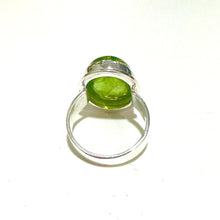 5.67g Sterling Silver Cabochon Peridot Ring