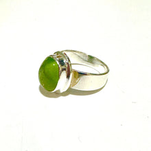 7.41g Sterling Silver Cabochon Peridot Ring