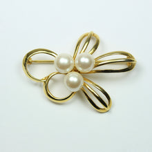 Silver Gold Plate Modern Design Pearl Brooch