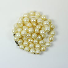 Pale Yellow Cultured Pearl Necklace