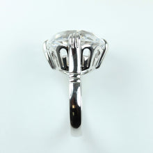 18ct White Gold 10ct Rock Crystal Dress Ring