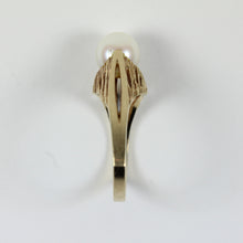 Vintage Yellow Gold White Cultured Pearl Ring