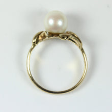 Elegant 9ct Yellow Gold Cultured Pearl Ring