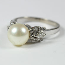 14ct White Gold Diamond and Cultured Pearl Ring