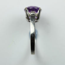 18ct White Gold Amethyst and Diamond Ring