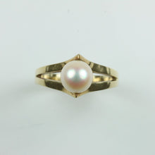 9ct Yellow Gold Cultured Pearl Ring