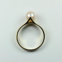 9ct Yellow Gold Cultured Pearl Ring