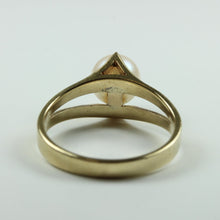 9ct Yellow Gold Cultured Pearl Ring