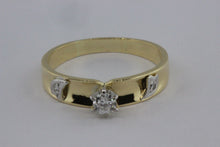 9ct Gold Vintage Diamond Engagement Ring