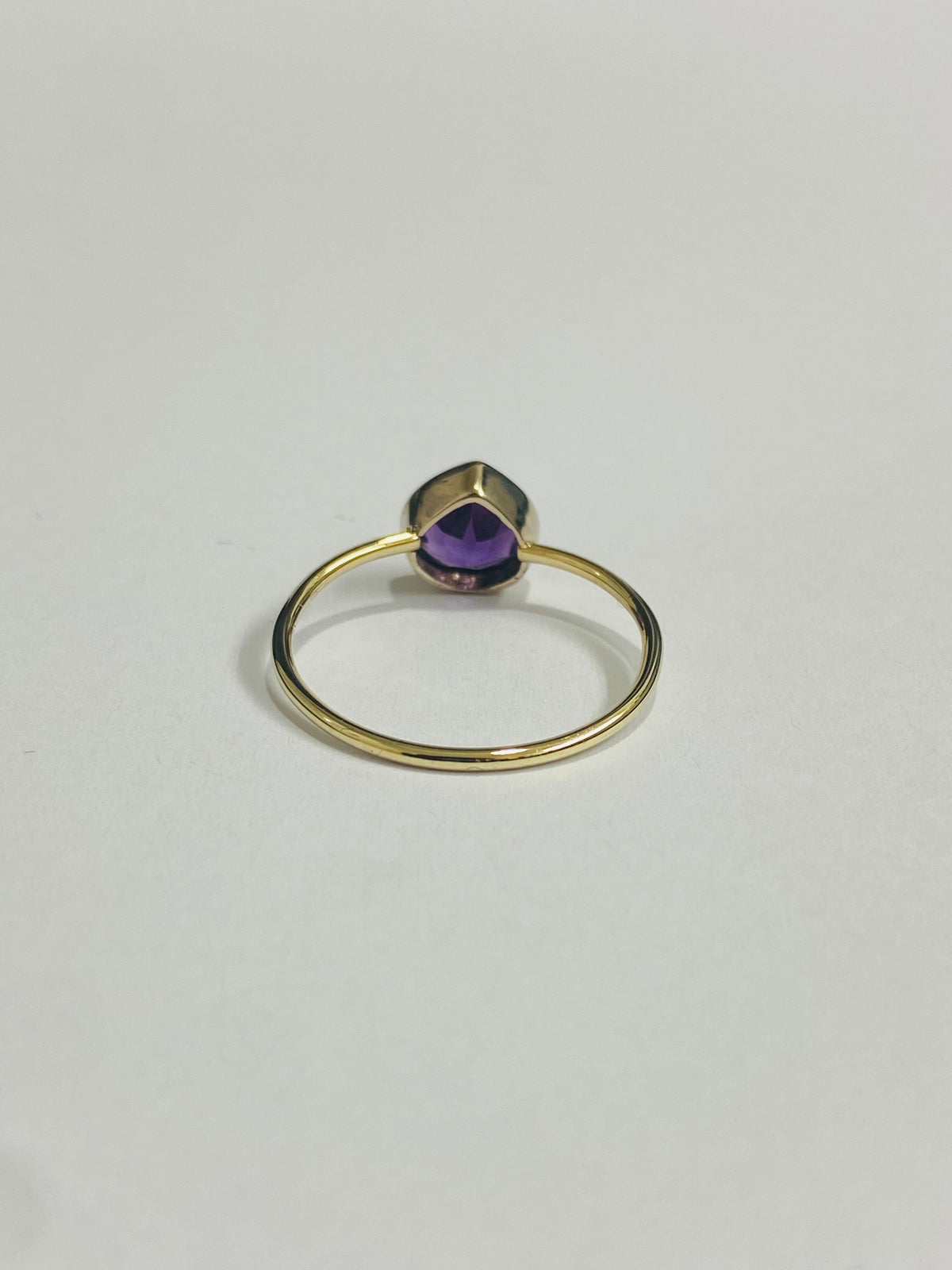 9ct Yellow Gold Amethyst Ring