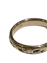 9ct Gold Engraved Band
