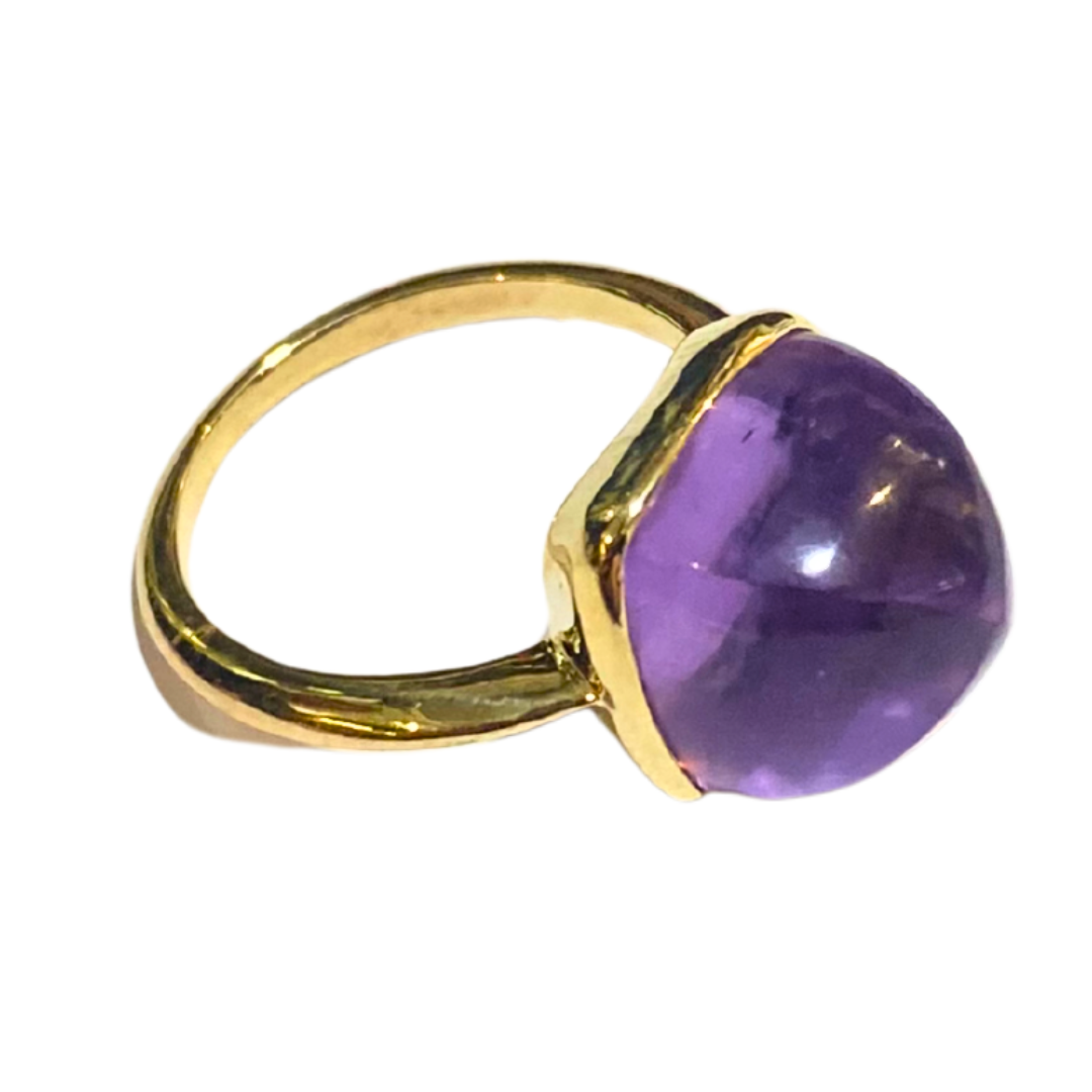 9ct Yellow Gold Square Bullet Shaped Amethyst Ring