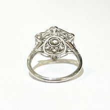 18ct White Gold Diamond Cluster Ring