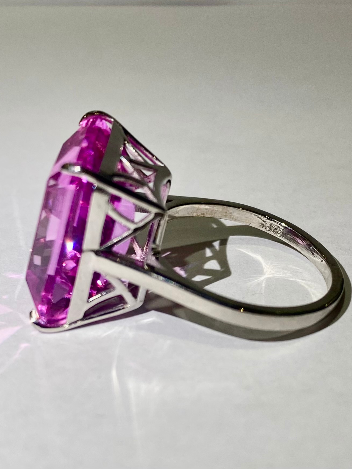 9ct White Gold 10ct Pink Topaz Ring