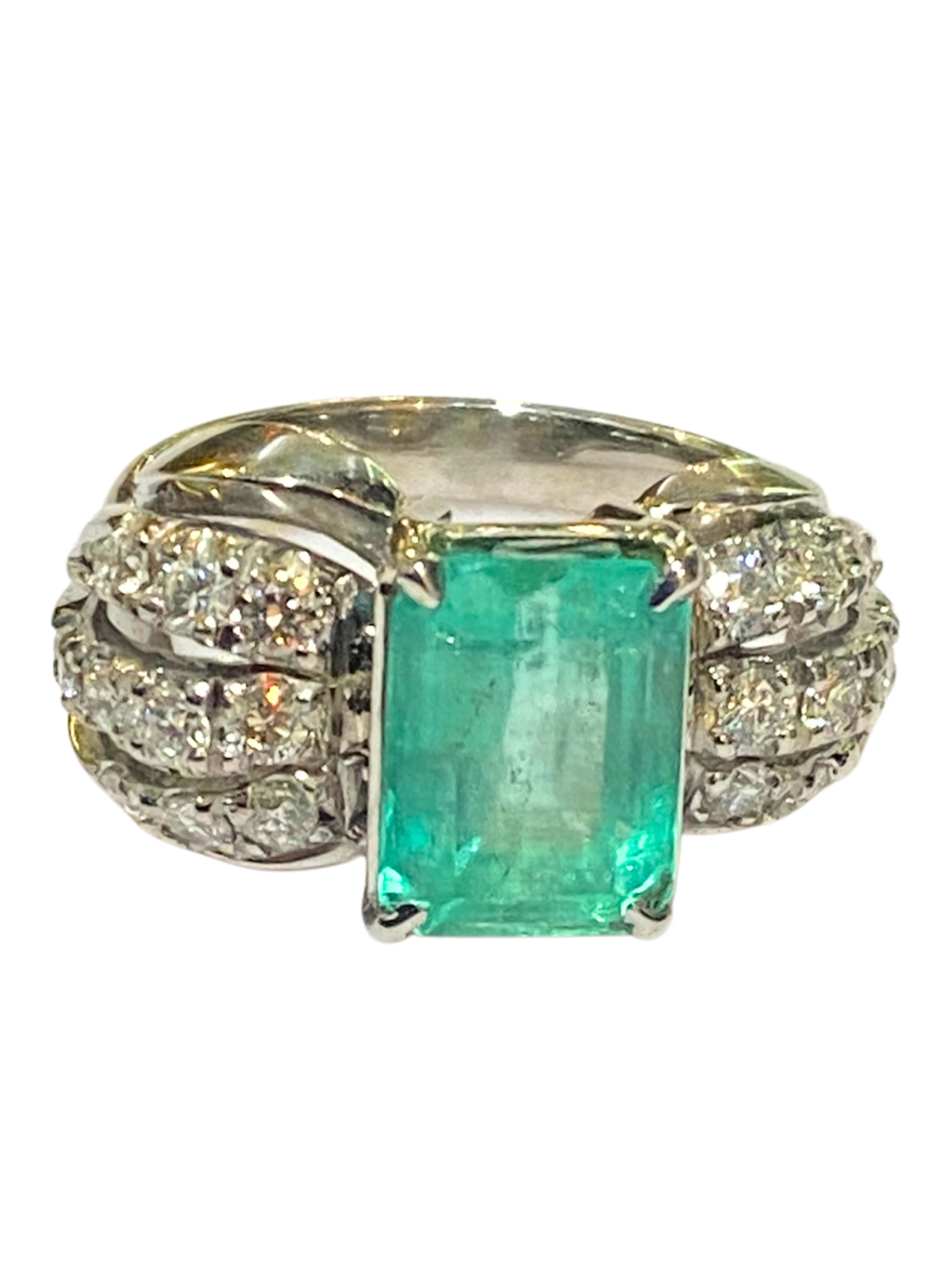 18ct White Gold Emerald and Diamond Ring