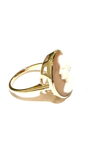 9ct Gold Conch Shell Cameo Dress Ring