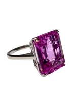 9ct White Gold 10ct Pink Topaz Ring