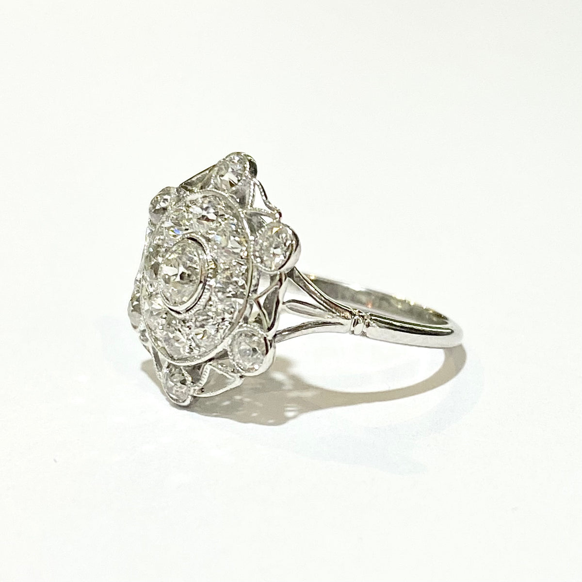 18ct White Gold Diamond Cluster Ring