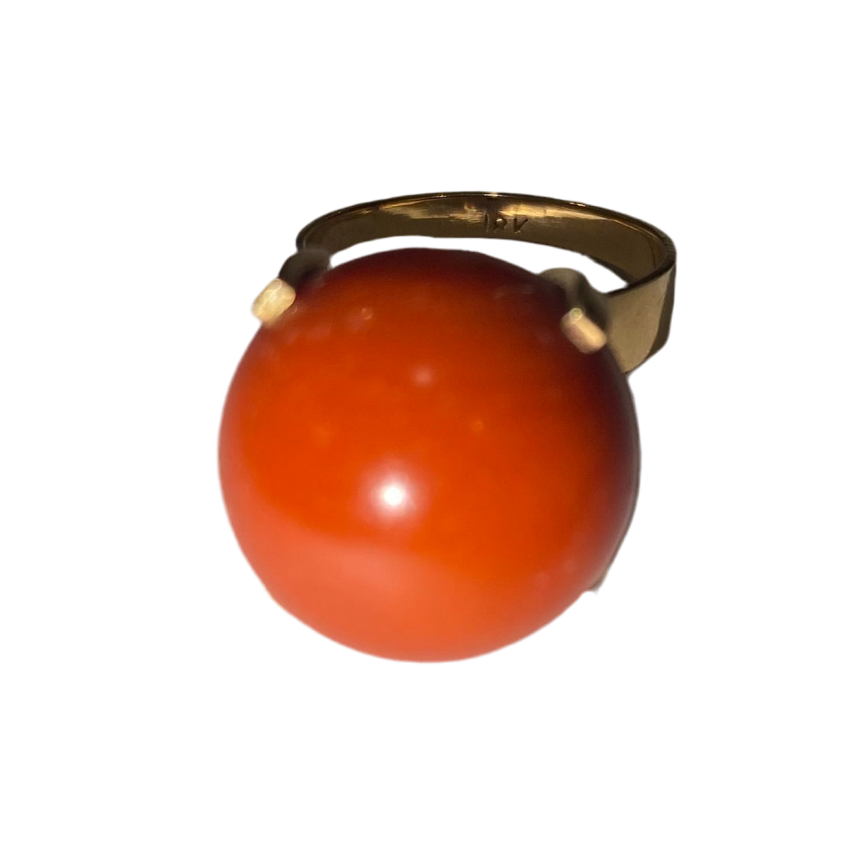 18ct Yellow Gold Coral ring