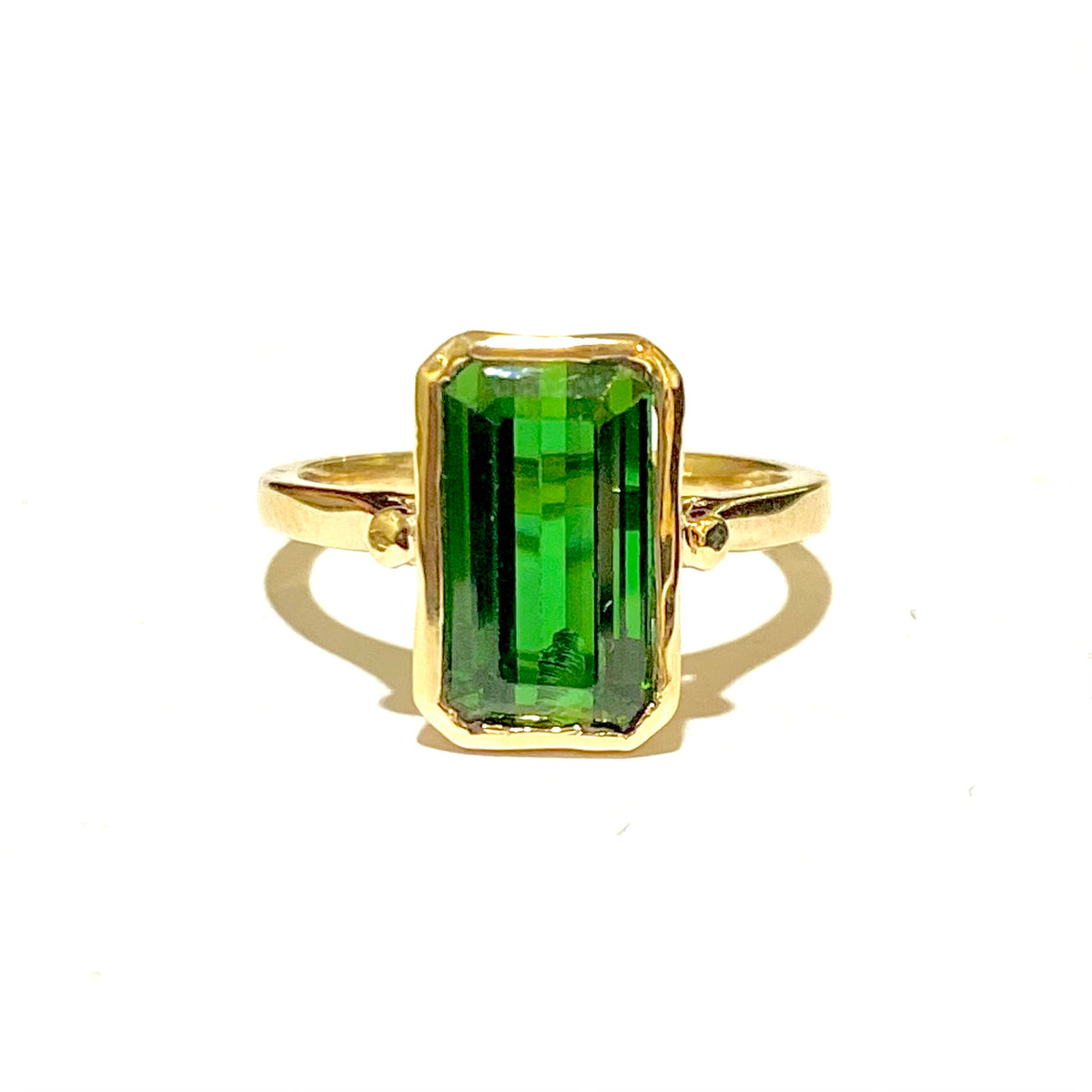 9ct Yellow Gold Green Tourmaline Ring