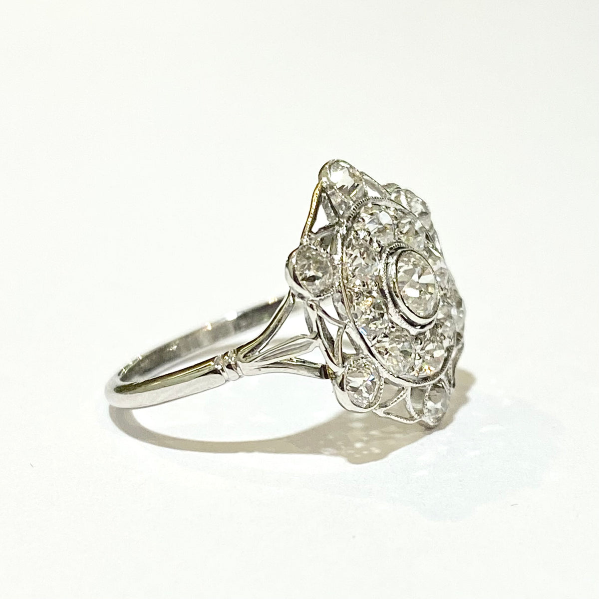 18ct White Gold Diamond Cluster Ring
