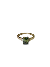 1.5 Parti Coloured Sapphire Gold Ring