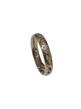 9ct Gold Engraved Band