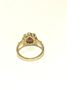 9ct Gold Cluster Garnet Ring