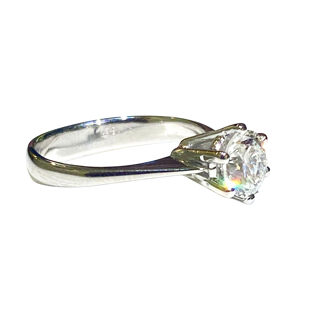 18ct White Gold Diamond Solitaire Ring